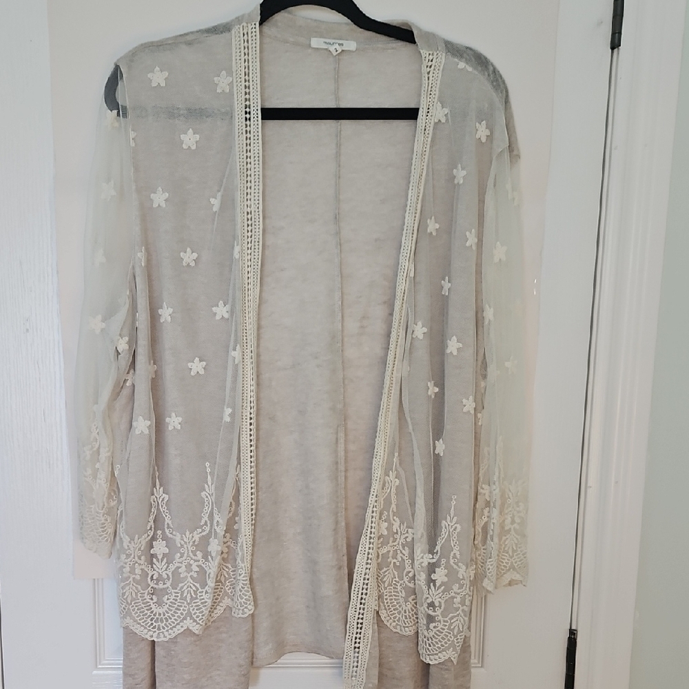 Maurices Elegant Cream Lace Light Weight Cardigan Size 2  (20)